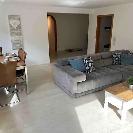 Feel@home Apartment, Blackforest, Calm&cosy, 80sqm Πφορτζχάιμ