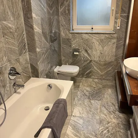 Feel@home Apartment, Blackforest, Calm&cosy, 80sqm Πφορτζχάιμ